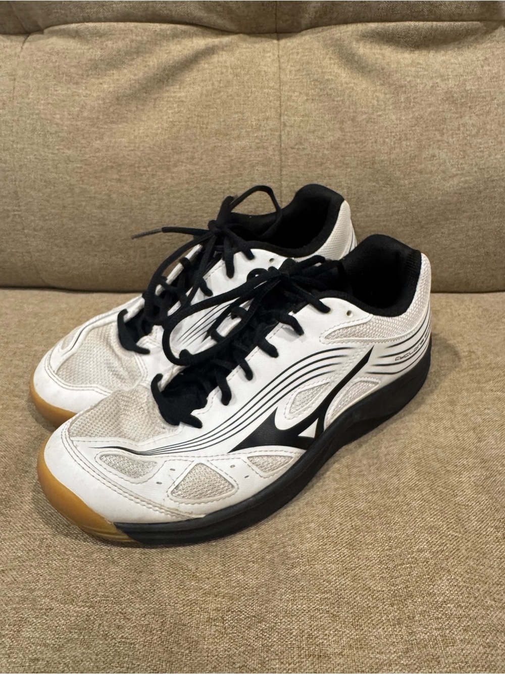 Mizuno Cyclone Speed 3 Volleyball White Black Shoes Size Womens 8.5